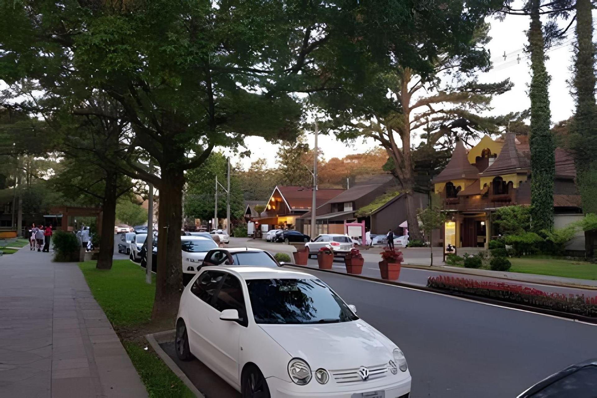 Maravilhoso Apartamento No Centro De Gramado Bagian luar foto